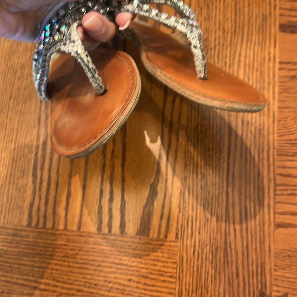 Women’s Not Rated Sandals with Rhinestone Embellishments size 10 - Picture 3 of 8